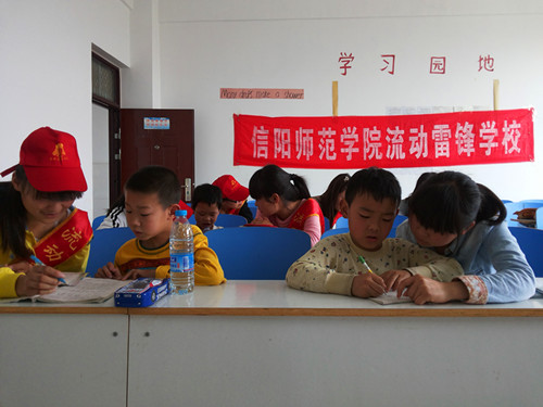 万象城体育awcsport“流动雷锋学校”火热进行中