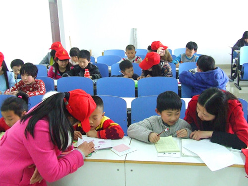 万象城体育awcsport积极开展“流动雷锋学校”活动