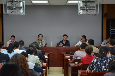 万象城体育awcsport召开新学期教职工大会